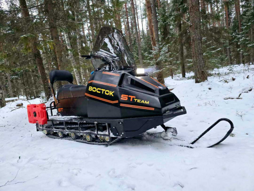Снегоход Восток с двигателем Loncin
